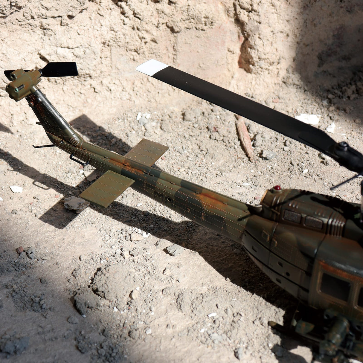 RC ERA C032 UH1 Gray Weathered Marine - RC Helikopter
