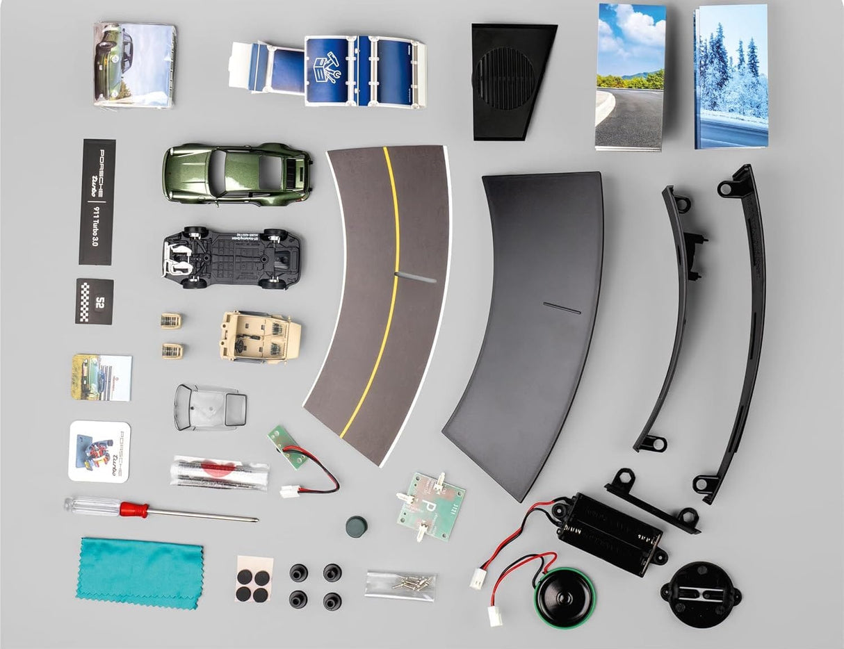 Franzis 1/43 Porsche 911 Turbo Oak Advent Calendar