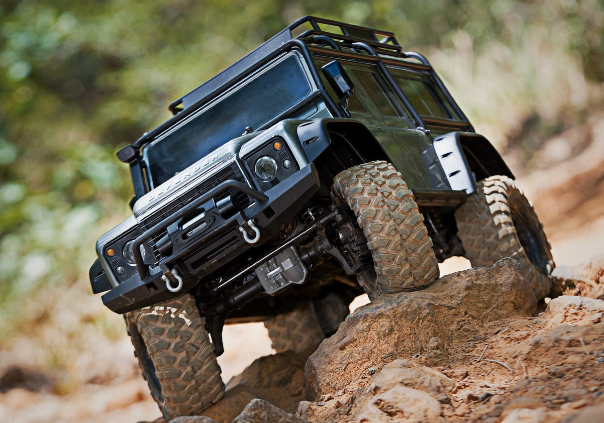 Traxxas TRX-4 Land Rover Defender - Black Edition (3S Combo Paket)