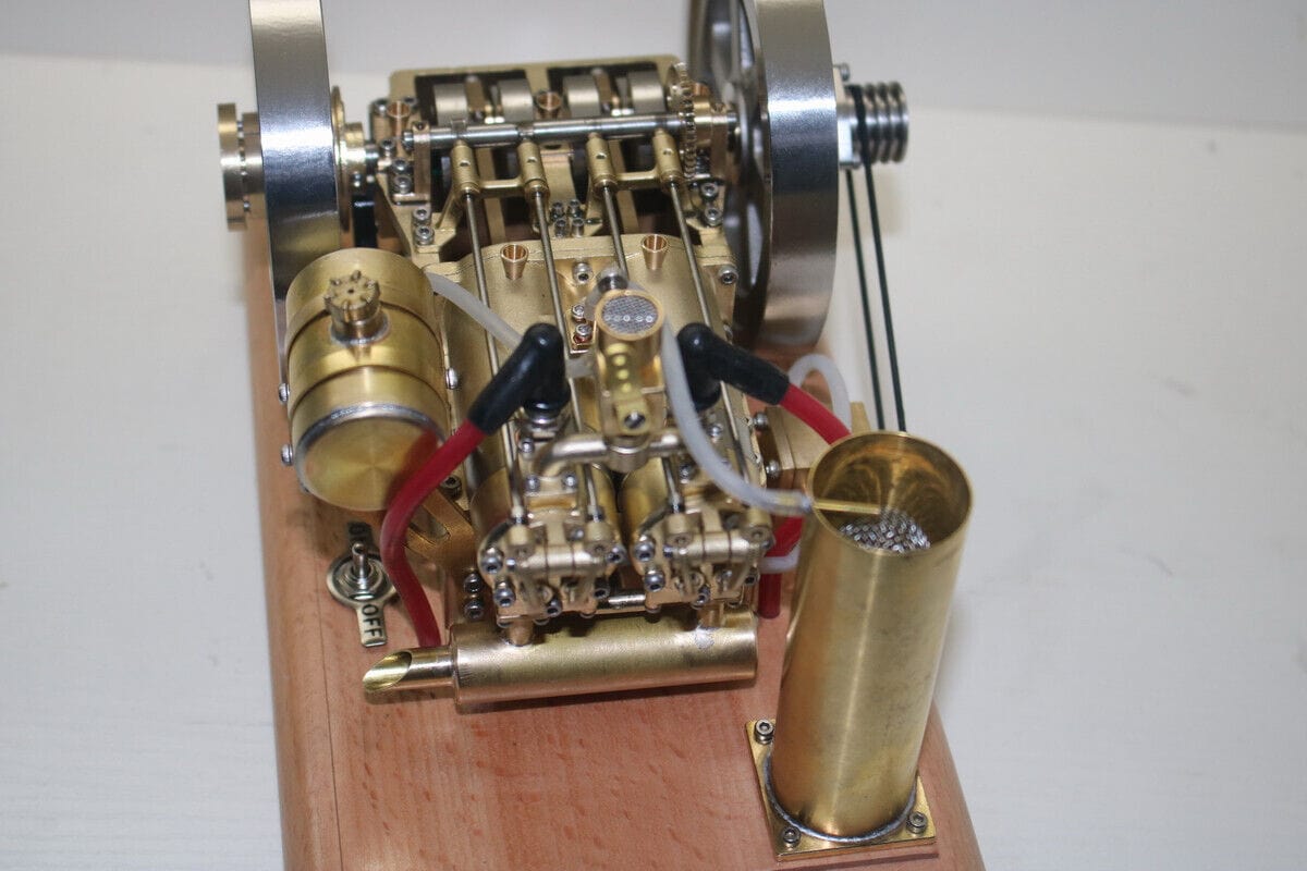 Microcosm Dikey Çift Silindirli Benzinli Motor H76