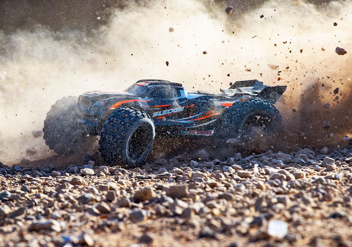 Traxxas Sledge 1/8 4WD (6S Combo Paket)
