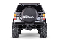 [Dış] Traxxas TRX-4 Pathfinder - gri araç stüdyo arkadan görünüm stepne detayı