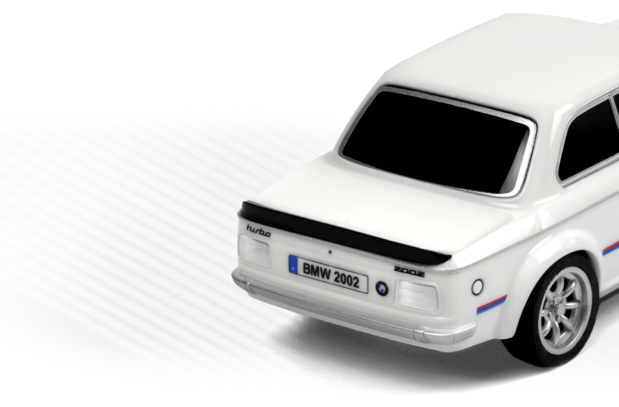 HPI nano-TTR BMW 2002 Turbo Beyaz 1/64 RC araba - arka detay - LED