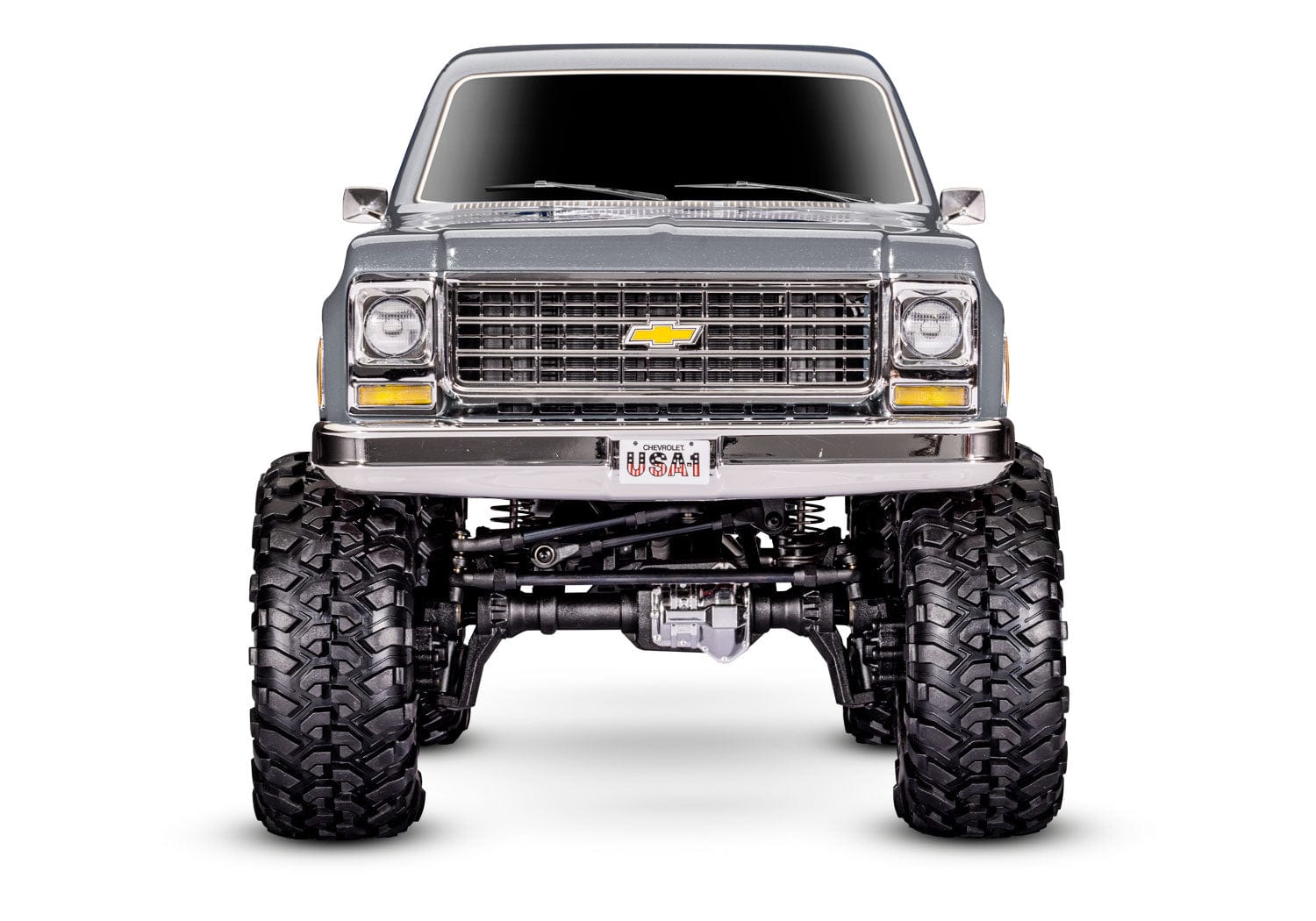 [Dış] Traxxas K10 Cheyenne - gri stüdyo çekimi, önden tam görünüm
