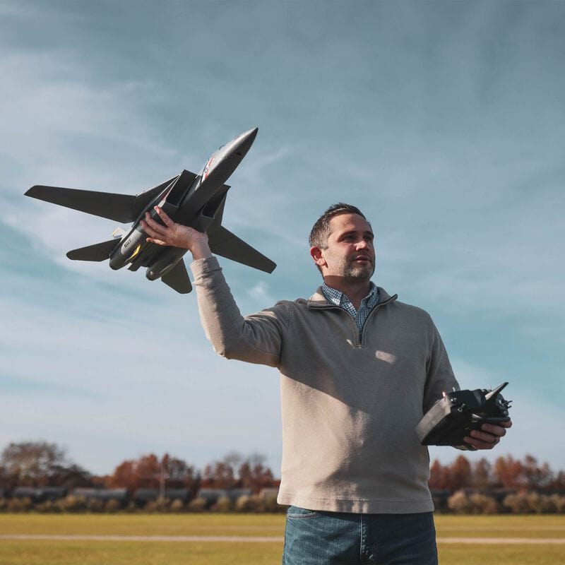 [Boyut] E-flite F-14 Tomcat Twin 40mm EDF - pilot ile boyut karşılaştırması