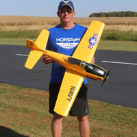 [Boyut] E-flite T-28 Trojan 1.1m - Pilot ile boyut karşılaştırması, gerçek ölçek referansı