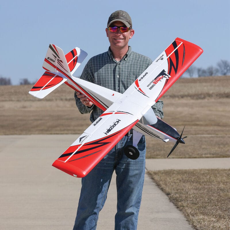 [Boyut] E-flite Turbo Timber Evolution 1.5m - pilot ile boyut karşılaştırması