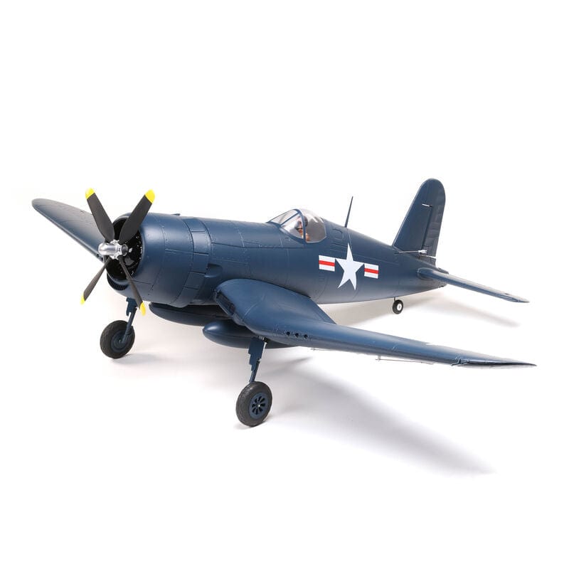 [Dış] E-flite F4U-4 Corsair 1.2m - Stüdyo çekimi, sağ ön açıdan görünüm