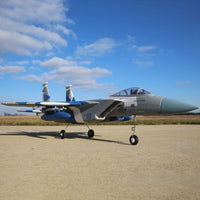 [Dış] E-flite F-15 Eagle 64mm EDF - pistte sağ profil görünümü