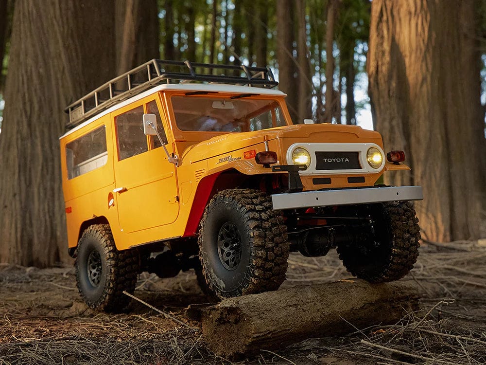 1:10 Toyota Land Cruiser FJ40 RS