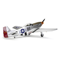[Dış] Hangar 9 P-51D Mustang 60cc ARF 89" - stüdyo 3/4 arka görünüm