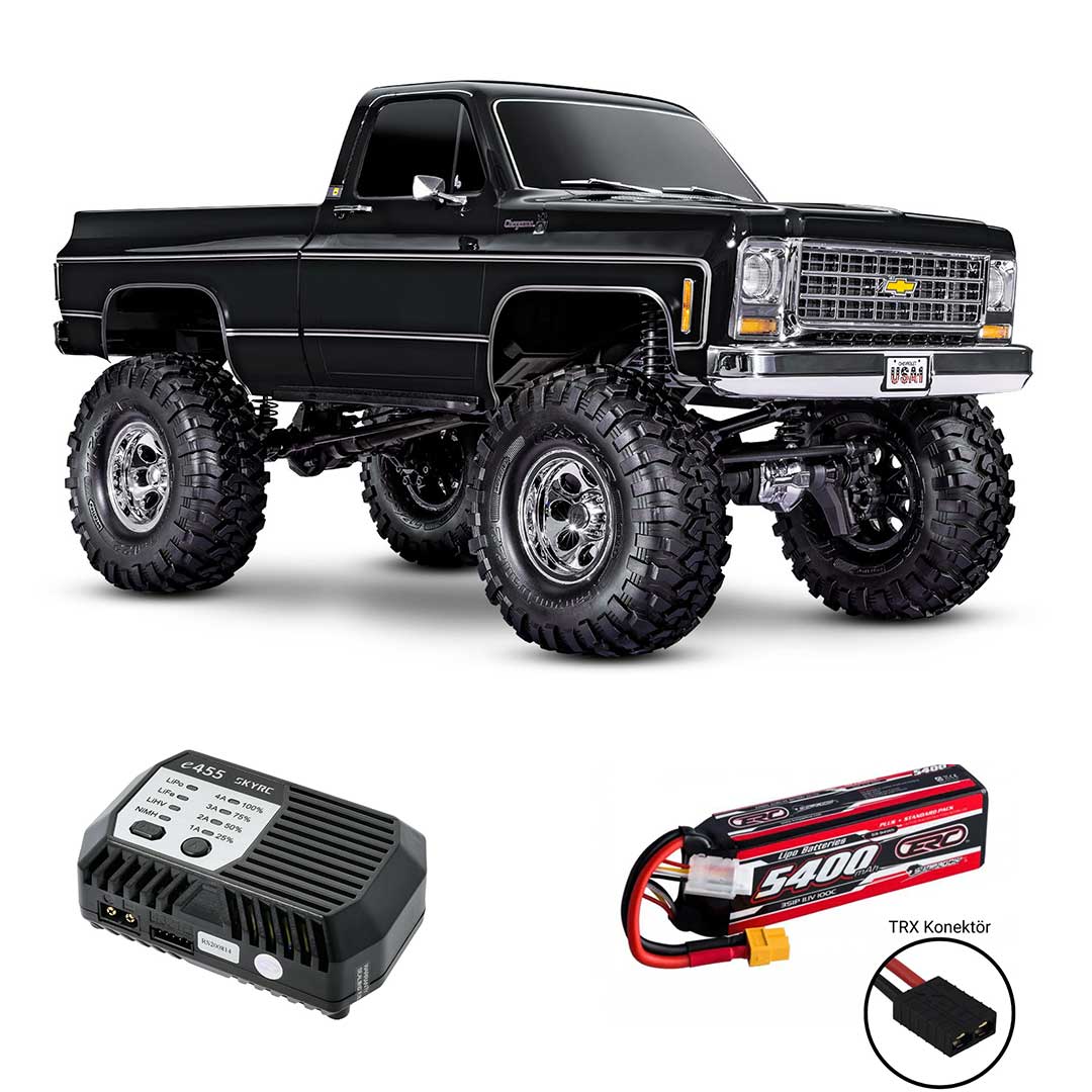 [Dış] Traxxas K10 Cheyenne - siyah araç stüdyo çekimi, şarj ve batarya seti