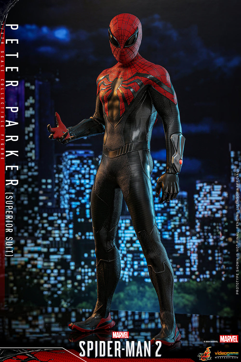 Hot Toys 1/6 Spiderman Peter Parker (Superior Suit)