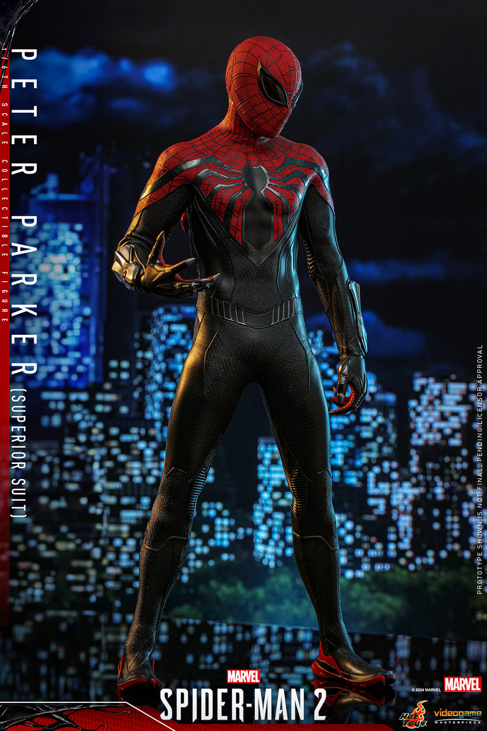 Hot Toys 1/6 Spiderman Peter Parker (Superior Suit)