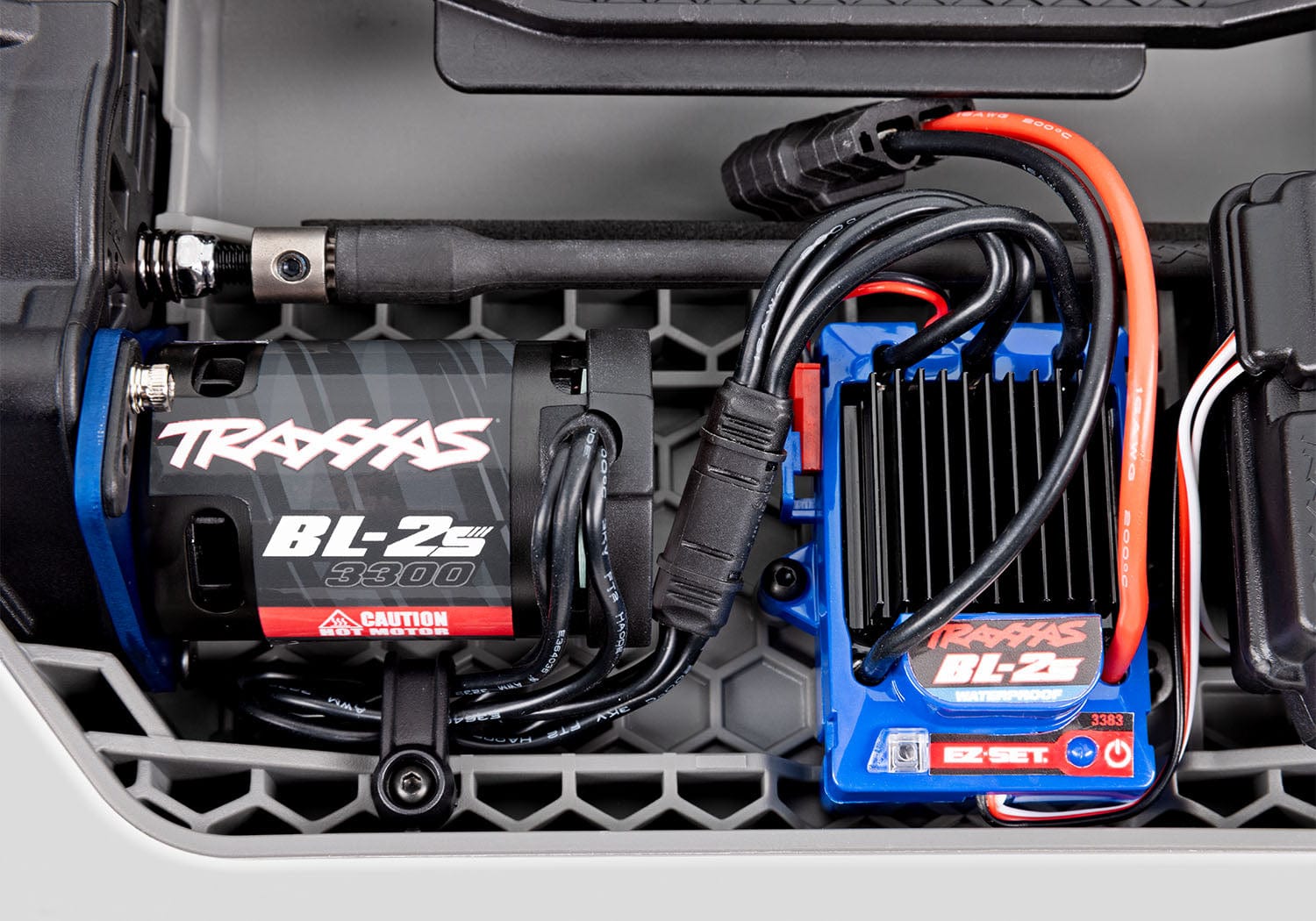 [Motor] Traxxas Rustler Combo - BL-2s 3300 fırçasız motor ve su geçirmez ESC yakın çekim