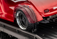 [Detay] Traxxas TRX-6 Hauler - tekerlek bağlama bandı yakın detay, flatbed üzerinde
