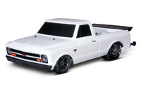 [Dış] Traxxas Drag Slash - beyaz araç stüdyoda önden 3/4 görünüm