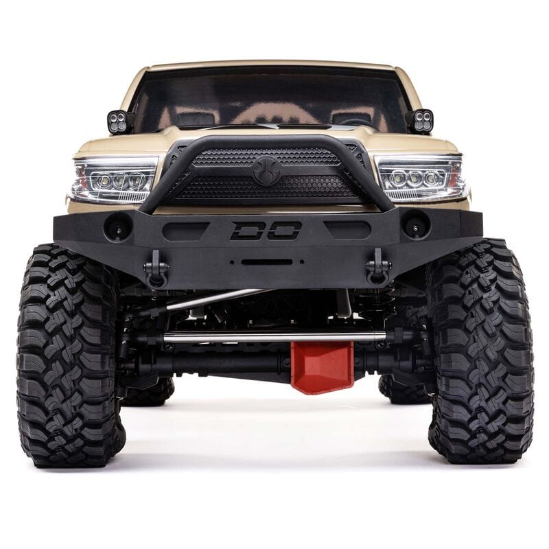 [Dış] Axial SCX6 Trail Honcho - kum rengi araç stüdyo önden görünüm, ön tampon ve farlar