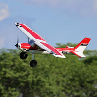 [Havada] E-flite Carbon-Z Cessna 150T 2.1m - Alçak irtifada uçuş, ağaçlar arka planda