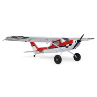 [Dış] E-flite Carbon-Z Cessna 150T 2.1m - Stüdyo çekimi, ön üç çeyrek görünüm
