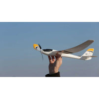 [Boyut] E-flite UMX Radian BNF - Elde tutulan planör, boyut karşılaştırması