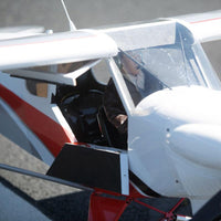 [Detay] Hangar 9 CubCrafters XCub 60cc ARF 116" - kokpit iç mekanı ve pilot figürü detayı
