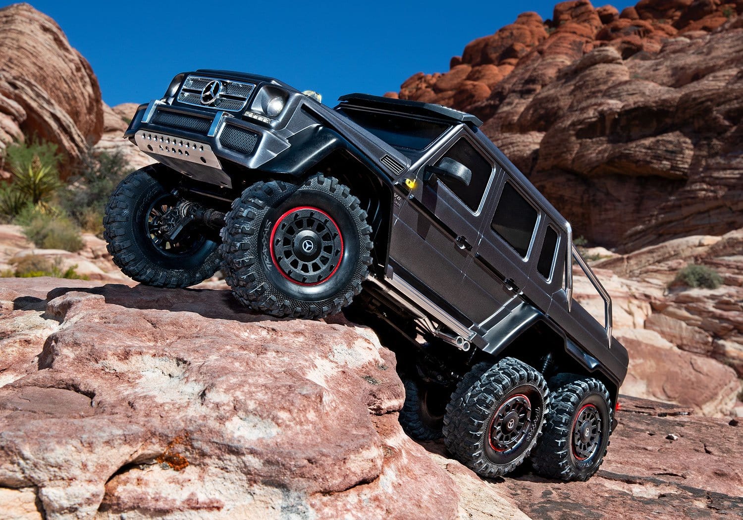 [Action] Traxxas G63 6x6 - kırmızı kayalarda kaya tırmanışı