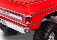 [Detay] Traxxas K10 Cheyenne - kırmızı arka stop lambası ve Chevrolet logosu yakın çekim